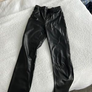 Abercrombie 26/2 90s Straight Ultra High Rise Vegan Leather Pants